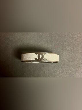 Designer Ins Iconic White Leather Quilted, Stainless Steel C Logo Hinge Bracelet